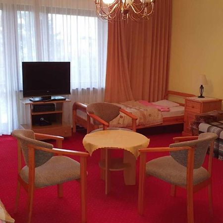 Delfin Bed and Breakfast Mielno  Buitenkant foto