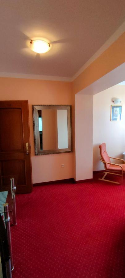 Delfin Bed and Breakfast Mielno  Buitenkant foto