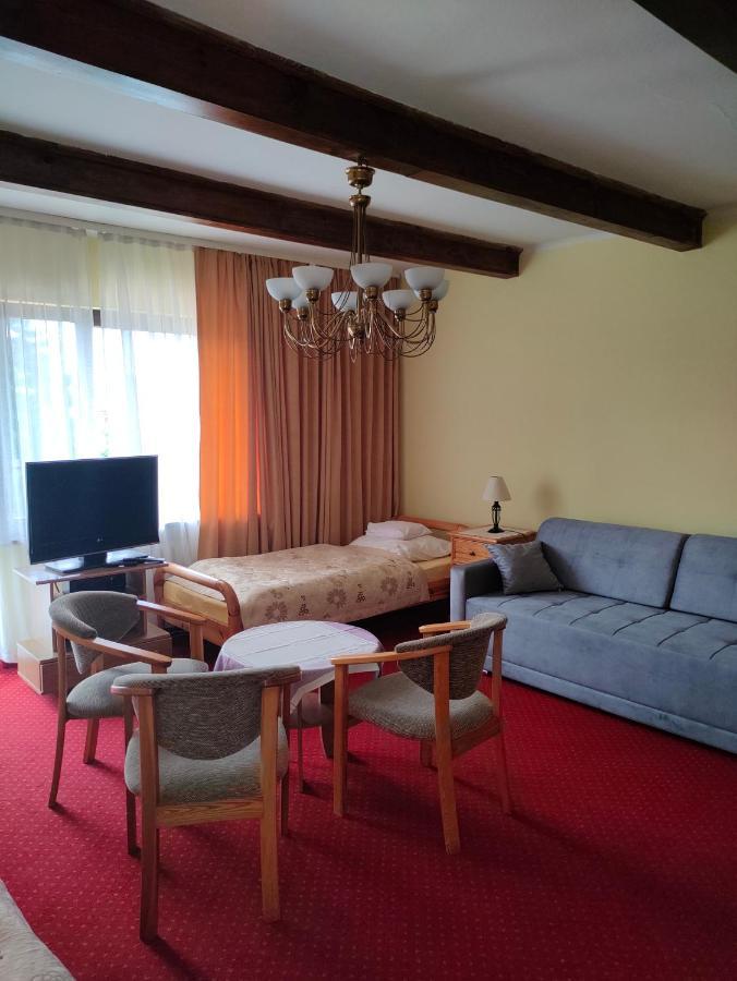 Delfin Bed and Breakfast Mielno  Buitenkant foto