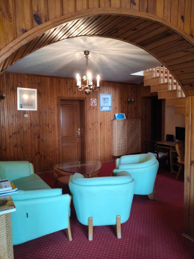 Delfin Bed and Breakfast Mielno  Buitenkant foto