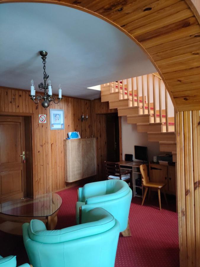 Delfin Bed and Breakfast Mielno  Buitenkant foto