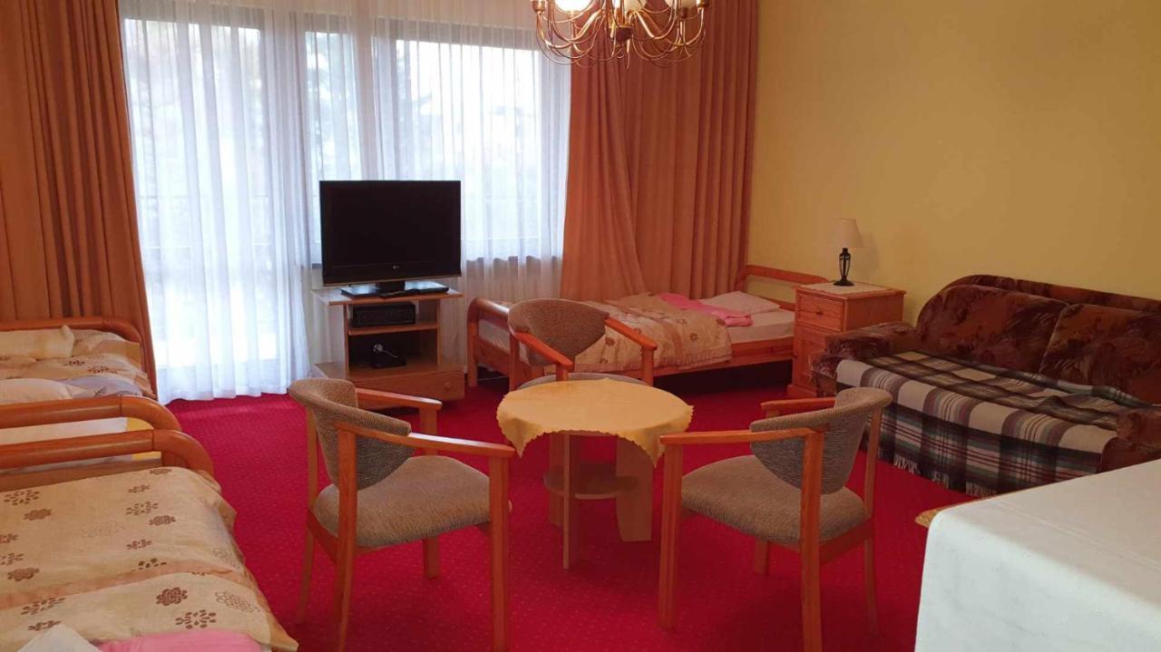 Delfin Bed and Breakfast Mielno  Buitenkant foto